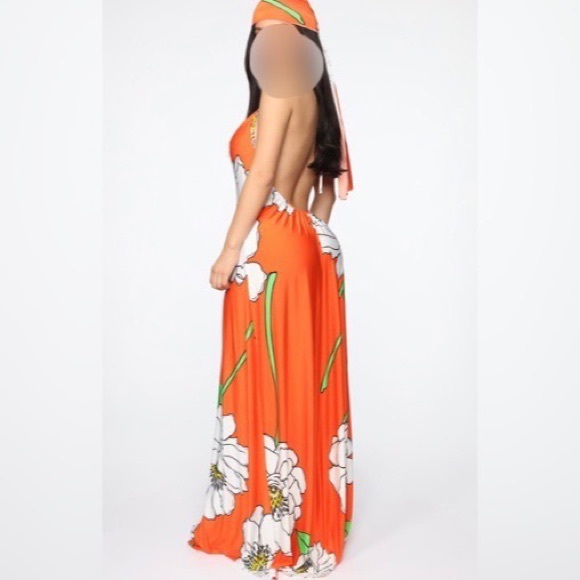 Maxi dress with matching head scarf. - Picture 4 of 5